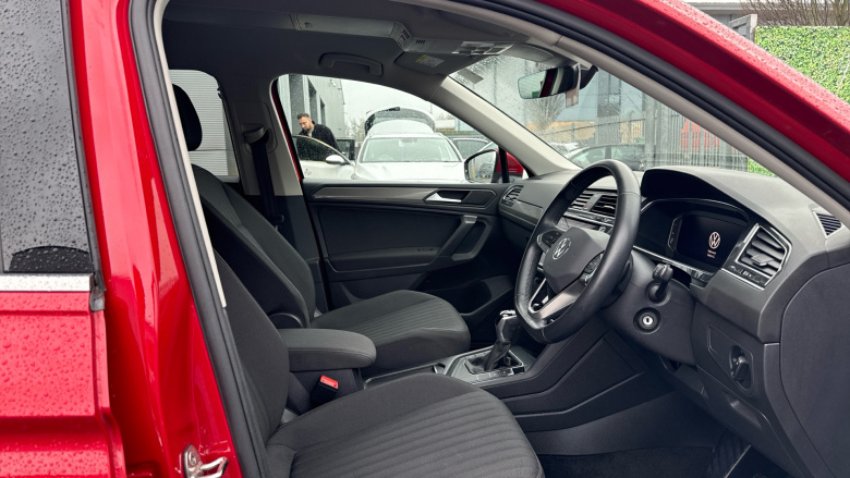 Volkswagen Tiguan Allspace 1.5 TSI Life 5dr DSG Petrol Estate